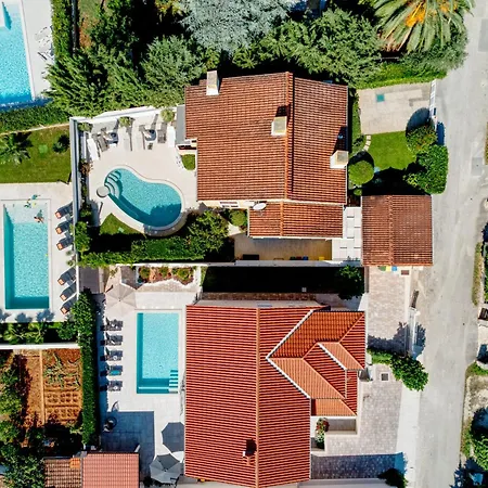 Nata Villa *